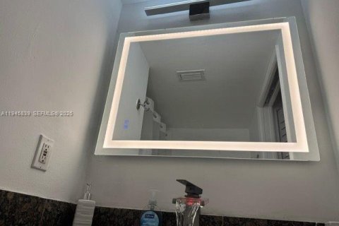 Купить кондоминиум в Авентура, Флорида 2 спальни, 109.62м2, № 2002417 - фото 17