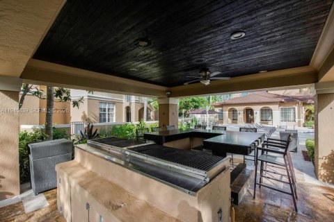 Купить кондоминиум в Авентура, Флорида 2 спальни, 109.62м2, № 2002417 - фото 23