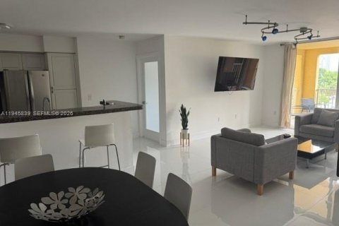 Кондоминиум с 2 спальнями в Авентура, Флорида № 2002417