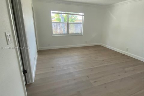 Condo in Pompano Beach, Florida, 2 bedrooms  № 1756821 - photo 14