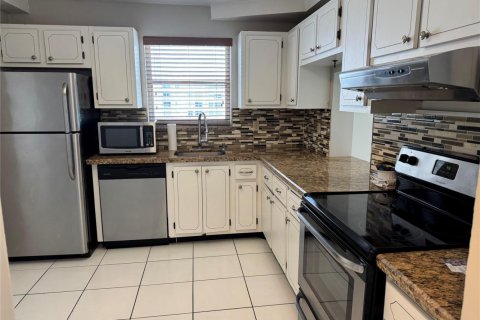 Condominio en venta en Fort Lauderdale, Florida, 2 dormitorios, 123.37 m2 № 2189348 - foto 4