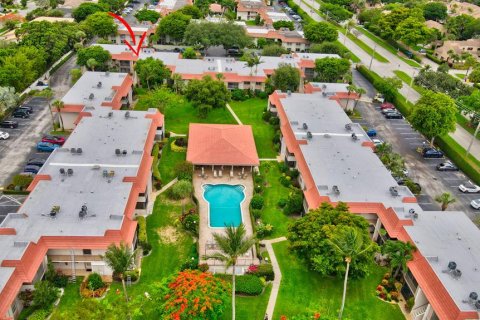 Copropriété à vendre à Boca Raton, Floride: 2 chambres, 90.86 m2 № 686724 - photo 1