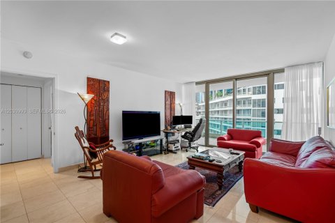 Condominio en venta en Miami, Florida, 1 dormitorio, 83.15 m2 № 2183936 - foto 6