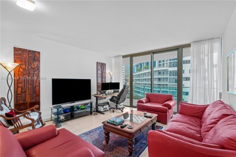 Condominio en venta en Miami, Florida, 1 dormitorio, 83.15 m2 № 2183936 - foto 7