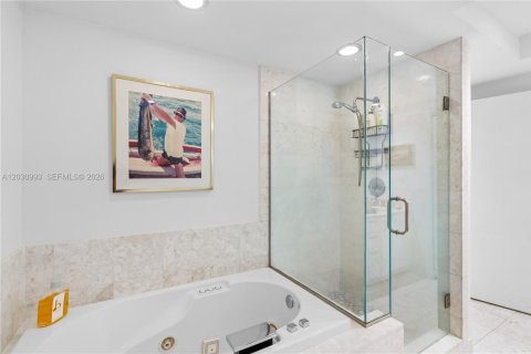 Condominio en venta en Miami, Florida, 1 dormitorio, 83.15 m2 № 2183936 - foto 28
