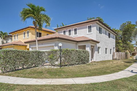 House in Homestead, Florida 5 bedrooms, 202.53 sq.m. № 1661547 - photo 2