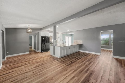 Villa ou maison à vendre à Belleair, Floride: 4 chambres, 158.96 m2 № 2199863 - photo 8