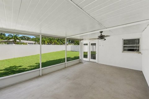 Villa ou maison à vendre à Belleair, Floride: 4 chambres, 158.96 m2 № 2199863 - photo 28
