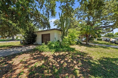 Villa ou maison à vendre à Belleair, Floride: 4 chambres, 158.96 m2 № 2199863 - photo 3
