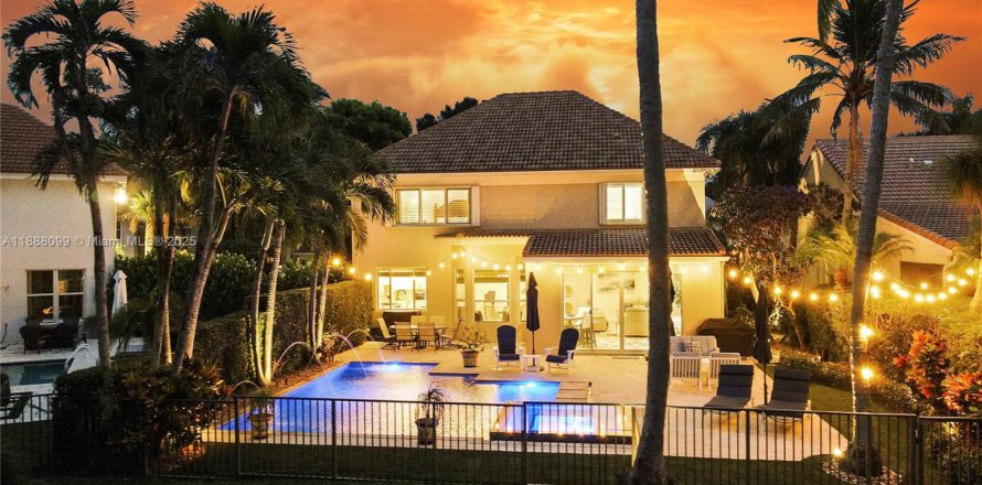House in Palm Beach Gardens, Florida 4 bedrooms, 272.02 sq.m. № 1938586