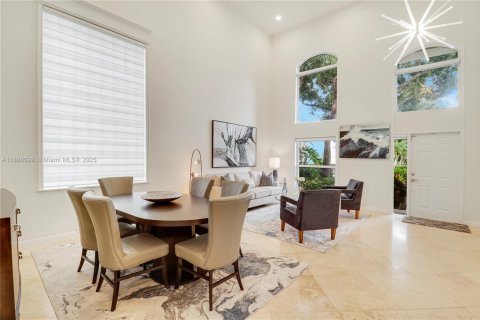 House in Palm Beach Gardens, Florida 4 bedrooms, 272.02 sq.m. № 1938586 - photo 7