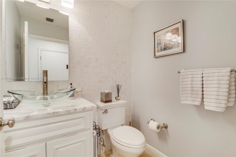House in Palm Beach Gardens, Florida 4 bedrooms, 272.02 sq.m. № 1938586 - photo 23