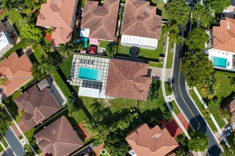 Casa en venta en Homestead, Florida, 5 dormitorios, 182.74 m2 № 1937139 - foto 11