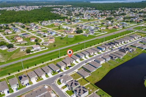 House in Poinciana, Florida 3 bedrooms, 139.73 sq.m. № 1838880 - photo 9