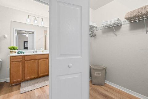 Condo in Bradenton, Florida, 2 bedrooms  № 2202428 - photo 8