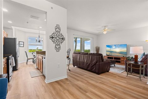 Condo in Bradenton, Florida, 2 bedrooms  № 2202428 - photo 21