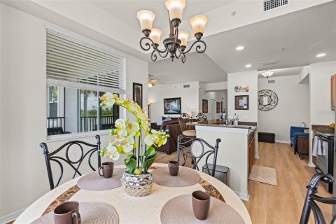 Condo in Bradenton, Florida, 2 bedrooms  № 2202428 - photo 29