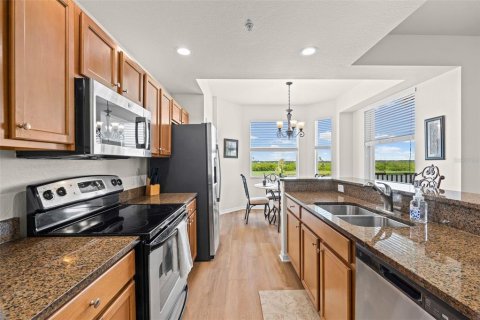 Condo in Bradenton, Florida, 2 bedrooms  № 2202428 - photo 19
