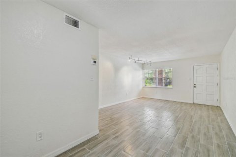 Condo in Tampa, Florida, 2 bedrooms  № 1688295 - photo 21