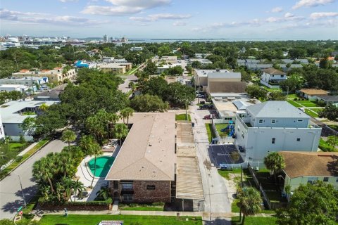 Condo in Tampa, Florida, 2 bedrooms  № 1688295 - photo 7