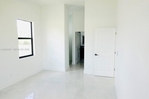 Villa ou maison à vendre à Port Charlotte, Floride: 4 chambres, 172.43 m2 № 2170200 - photo 20