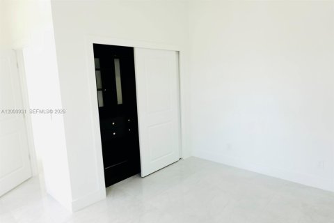 Villa ou maison à vendre à Port Charlotte, Floride: 4 chambres, 172.43 m2 № 2170200 - photo 24
