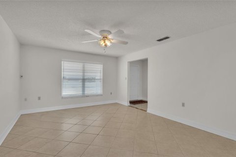 Villa ou maison à vendre à Lakeland, Floride: 3 chambres, 130.81 m2 № 1534853 - photo 5