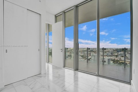 Condominio en venta en Miami, Florida, 2 dormitorios № 1859393 - foto 22