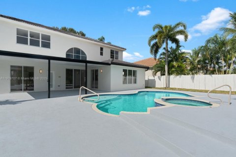 Villa ou maison à vendre à Lake Worth, Floride: 4 chambres, 248.33 m2 № 1975171 - photo 11