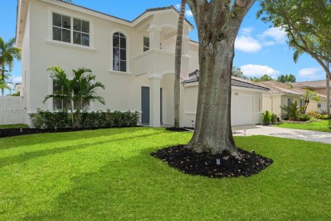 Villa ou maison à vendre à Lake Worth, Floride: 4 chambres, 248.33 m2 № 1975171 - photo 4