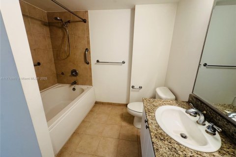 Condo in Aventura, Florida, 1 bedroom  № 1692224 - photo 27
