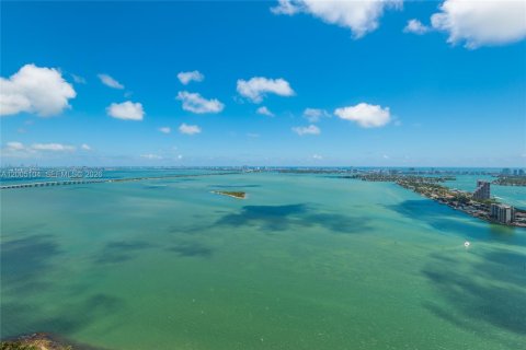 Copropriété à vendre à Miami, Floride: 3 chambres, 187.48 m2 № 2170581 - photo 6