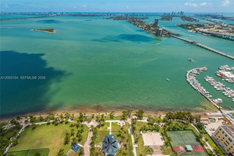 Copropriété à vendre à Miami, Floride: 3 chambres, 187.48 m2 № 2170581 - photo 7