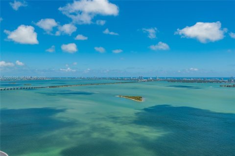 Copropriété à vendre à Miami, Floride: 3 chambres, 187.48 m2 № 2170581 - photo 9