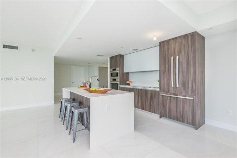 Copropriété à vendre à Miami, Floride: 3 chambres, 187.48 m2 № 2170581 - photo 14