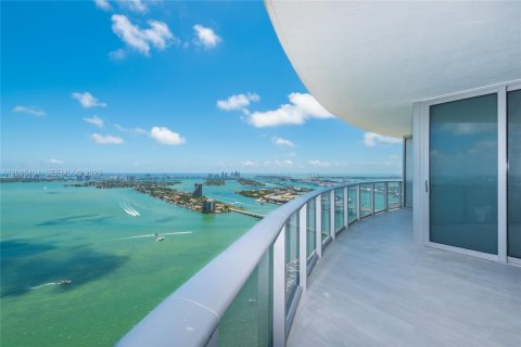 Copropriété à vendre à Miami, Floride: 3 chambres, 187.48 m2 № 2170581 - photo 4