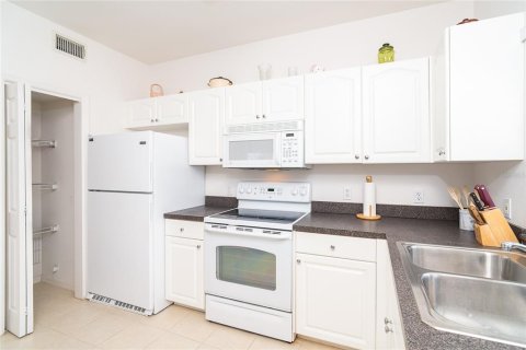 Townhouse in Rotonda, Florida 3 bedrooms, 189.89 sq.m. № 1759357 - photo 18