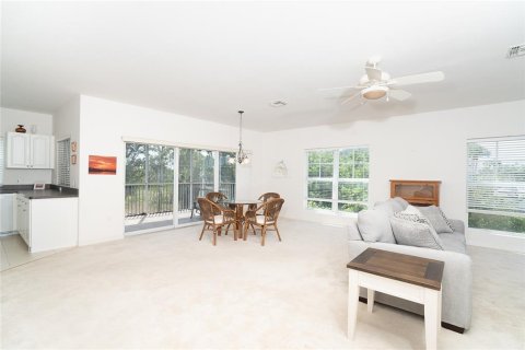 Townhouse in Rotonda, Florida 3 bedrooms, 189.89 sq.m. № 1759357 - photo 11