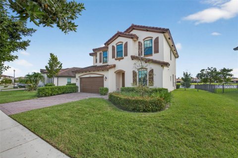 House in Royal Palm Beach, Florida 4 bedrooms, 239.97 sq.m. № 1947885 - photo 4