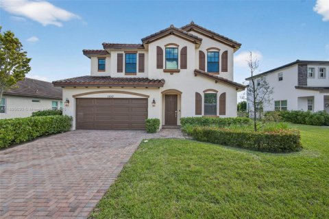 House in Royal Palm Beach, Florida 4 bedrooms, 239.97 sq.m. № 1947885 - photo 1