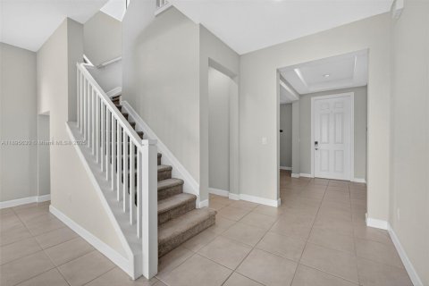 House in Royal Palm Beach, Florida 4 bedrooms, 239.97 sq.m. № 1947885 - photo 29