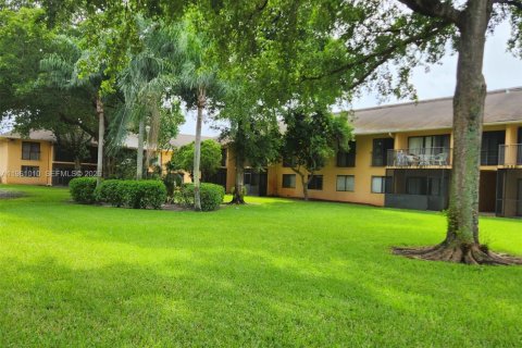 Condo in Hollywood, Florida, 2 bedrooms  № 2021798