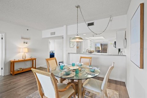 Condominio en venta en Longboat Key, Florida, 2 dormitorios, 137.4 m2 № 1639645 - foto 13