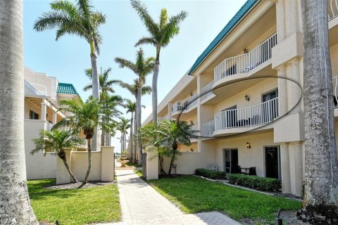Condo in Sarasota, Florida, 2 bedrooms  № 1722584 - photo 1