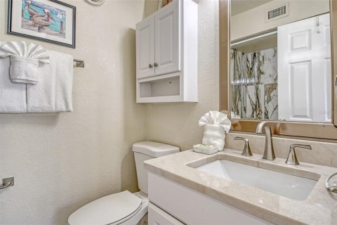 Condo in Sarasota, Florida, 2 bedrooms  № 1722584 - photo 3