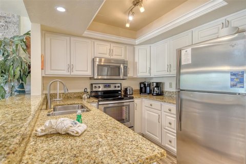 Condo in Sarasota, Florida, 2 bedrooms  № 1722584 - photo 23
