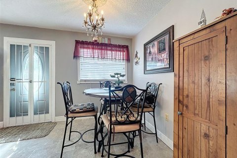 Copropriété à vendre à New Port Richey, Floride: 2 chambres, 91.42 m2 № 1855730 - photo 11