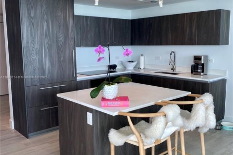 Copropriété à louer à Miami, Floride: 3 chambres, 151.8 m2 № 1849310 - photo 11