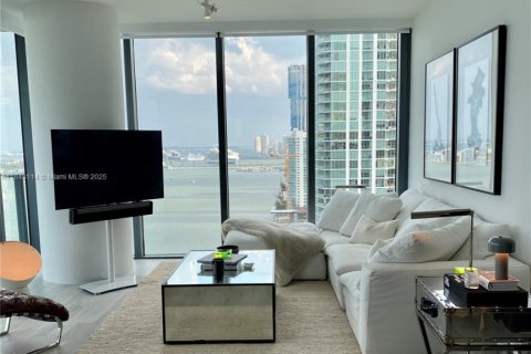 Copropriété à louer à Miami, Floride: 3 chambres, 151.8 m2 № 1849310 - photo 8