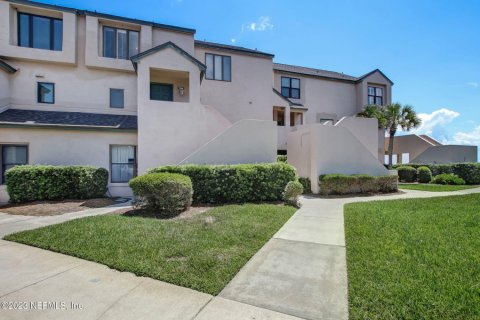 Copropriété à vendre à Fernandina Beach, Floride: 2 chambres, 110.74 m2 № 841105 - photo 1